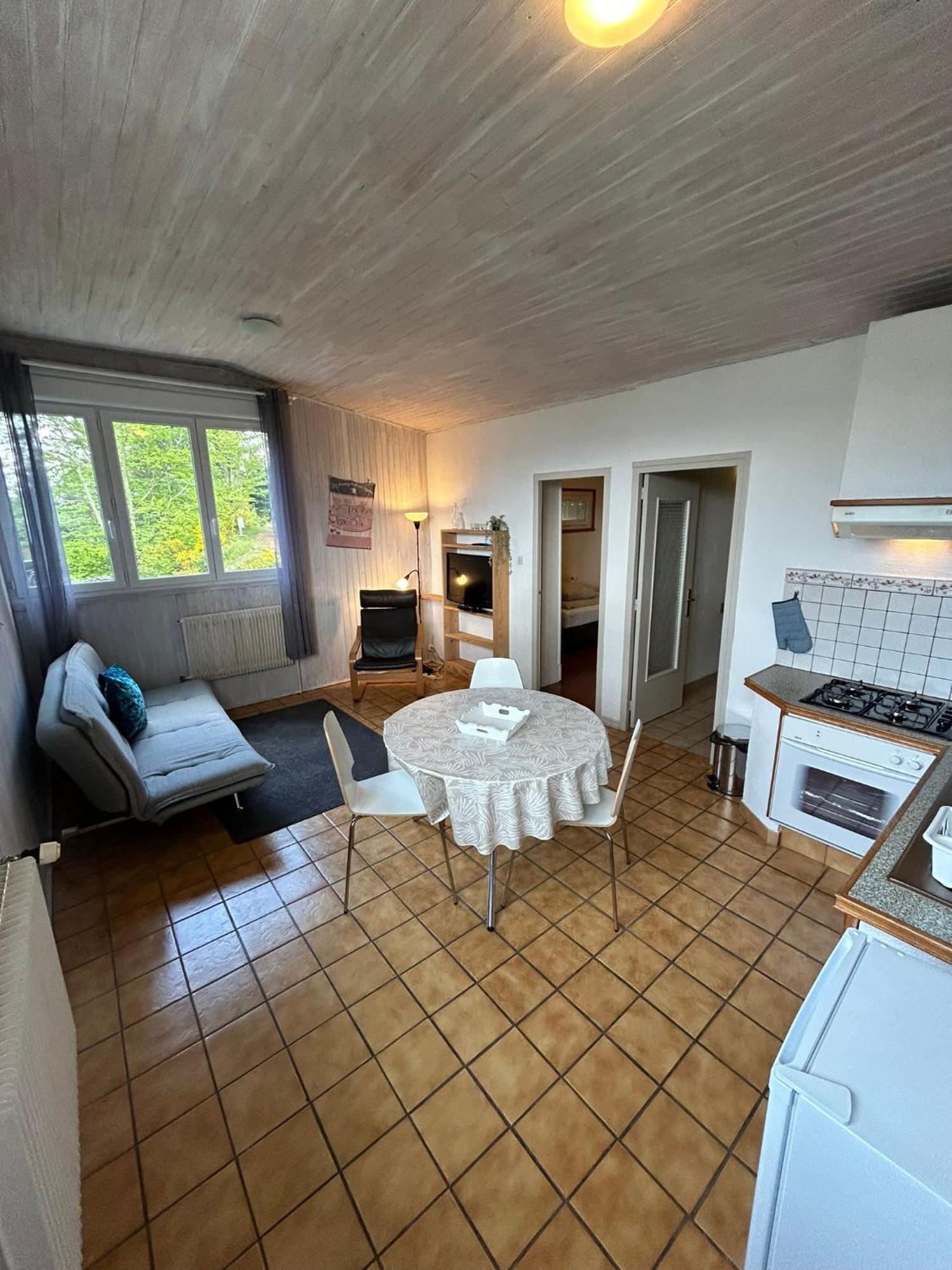 Camping Du Chateau Granges-sur-Vologne Exterior foto